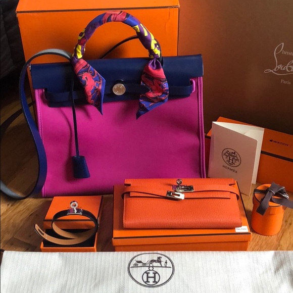 Feel free to check out my closet! 🙏😍 - Picture 4 of 7